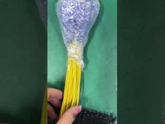 So stecken Sie Glasfaserkabel als Zugöse in die dehnbare Hülse